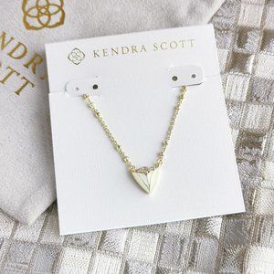 Kendra Scott Perry Pendant Necklace | Gold